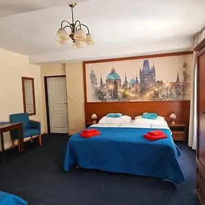 https://hotel-aaron.praguehotelsweb.com